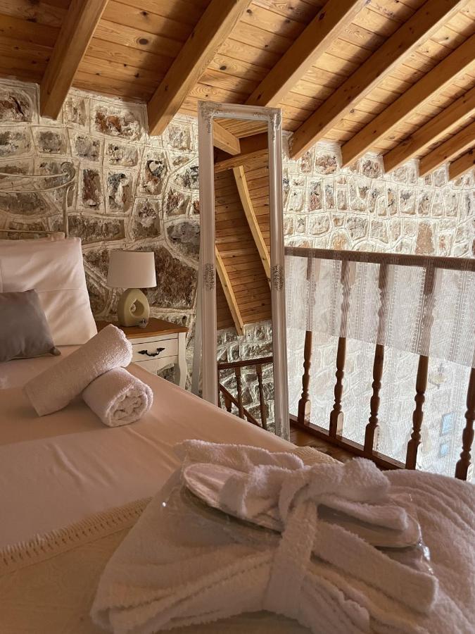 Marina Castellana Studios Chalki Town Exterior foto