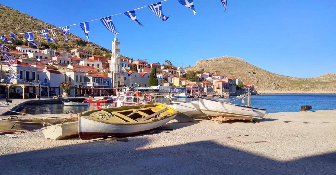 Marina Castellana Studios Chalki Town Exterior foto